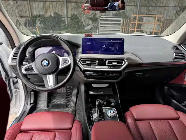 BMW X3 2022 Facelift xDrive30i Leading M Shadow Edition — фото 3