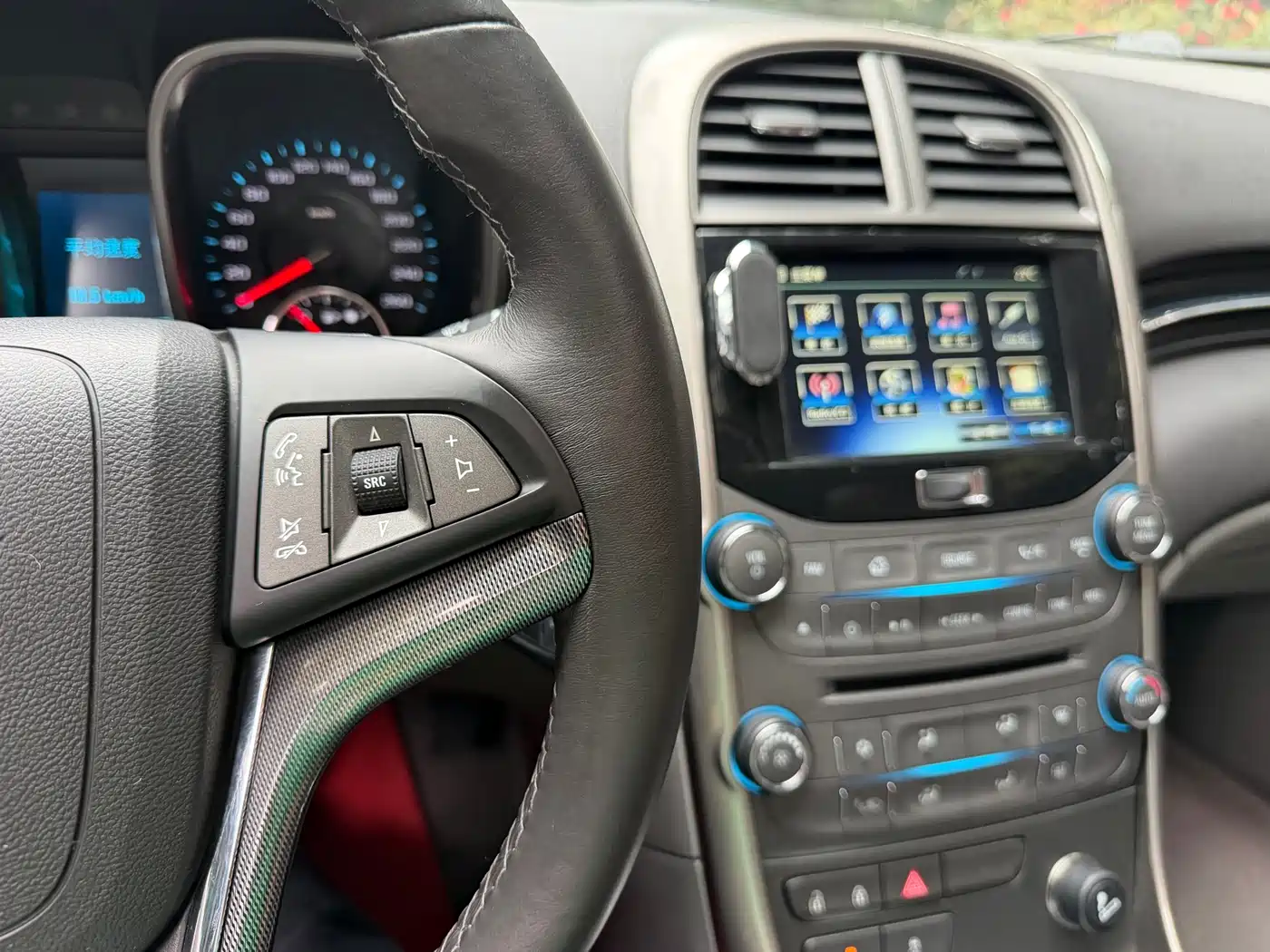 Chevrolet Malibu 2014 2.0L Automatic Luxury фото 16