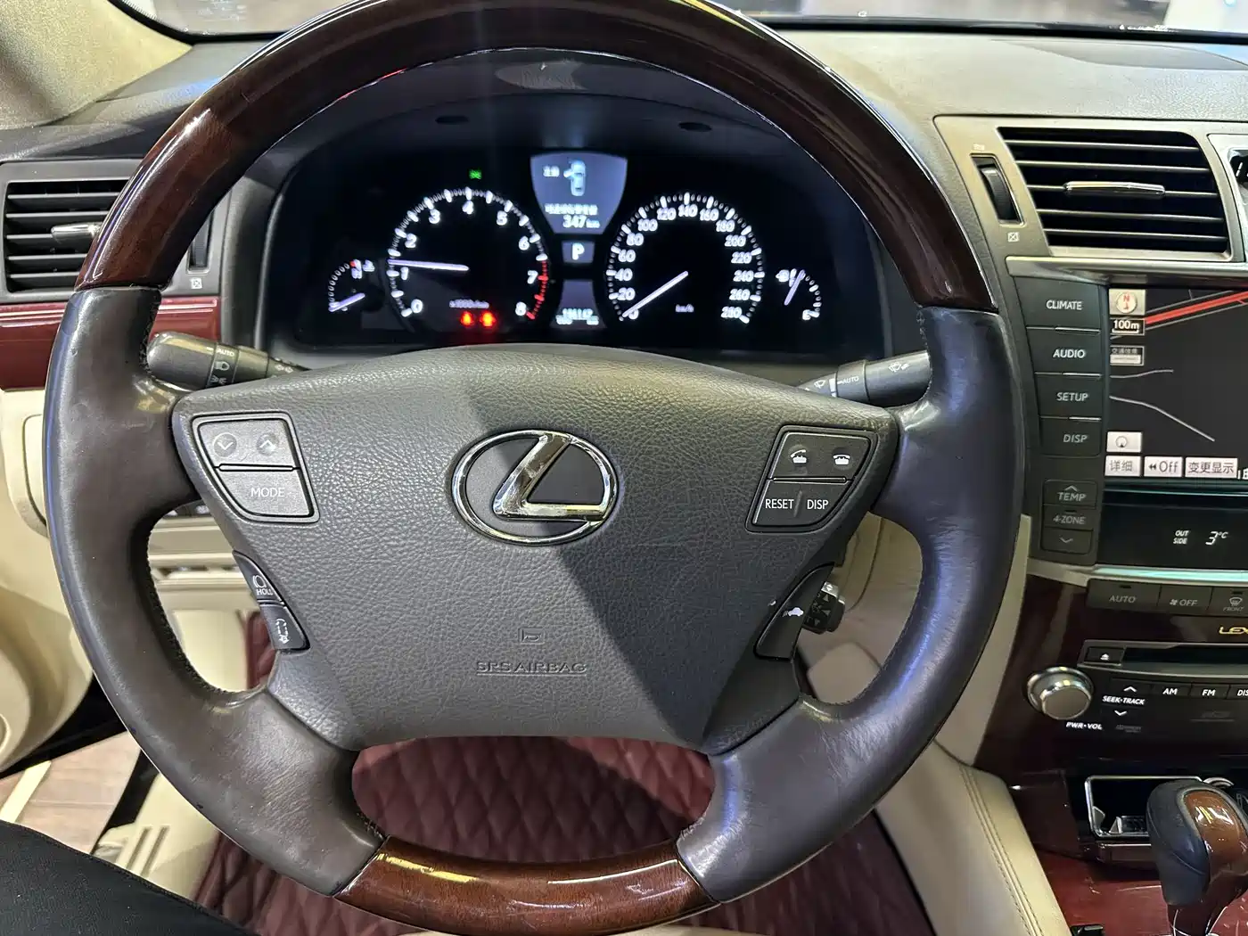 Lexus LS 2010 460L Luxury Edition фото 12