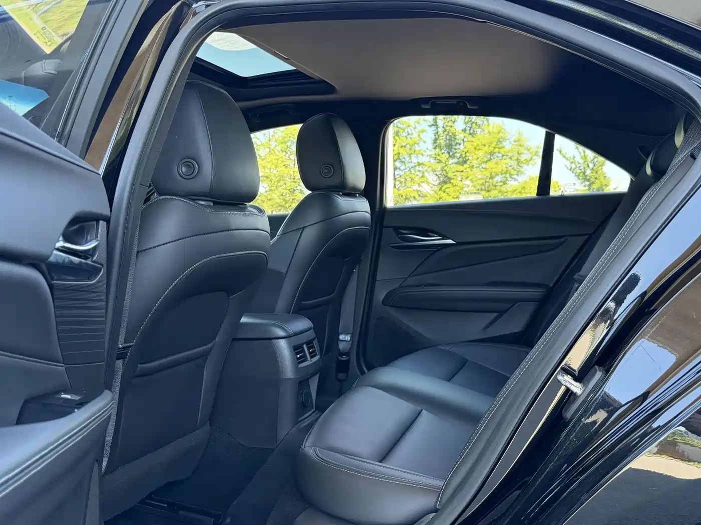 Cadillac CT4 2022 2022 28T Fashion Style