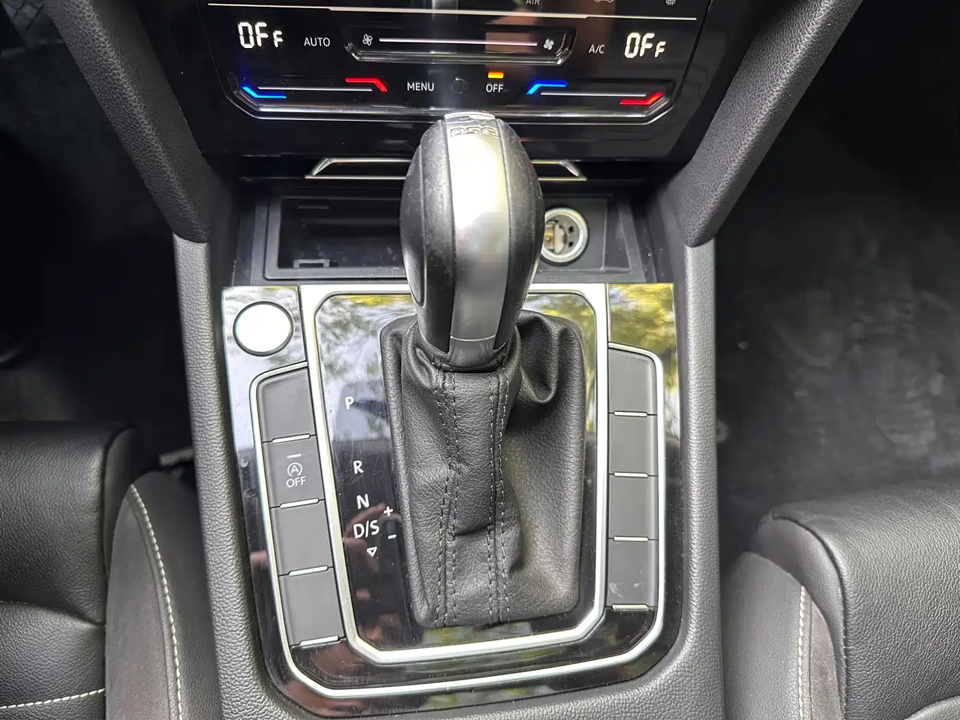 Volkswagen Magotan 2020 330TSI DSG Leading фото 10