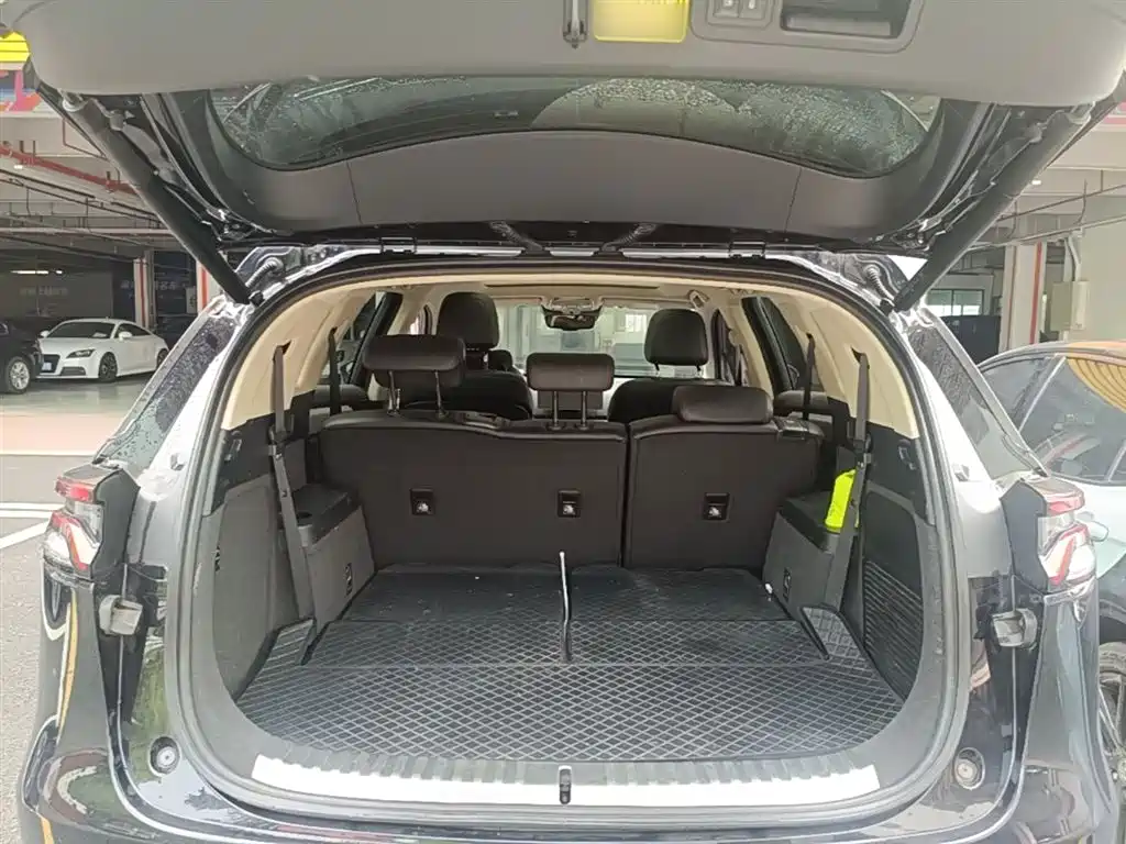BYD Tang New Energy 2018 DM 2.0T AWD Smart Connection Enjoy Edition 7-Seater China V фото 15