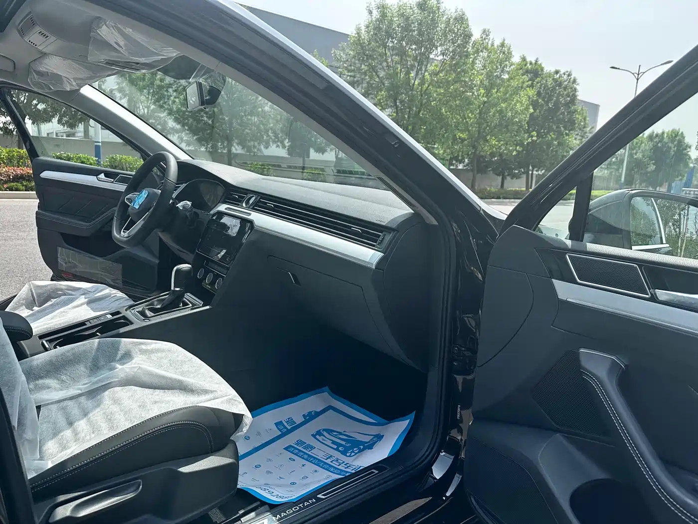 Volkswagen Magotan 2023 2 Million Units Commemorative Edition 280TSI DSG Comfort фото 13