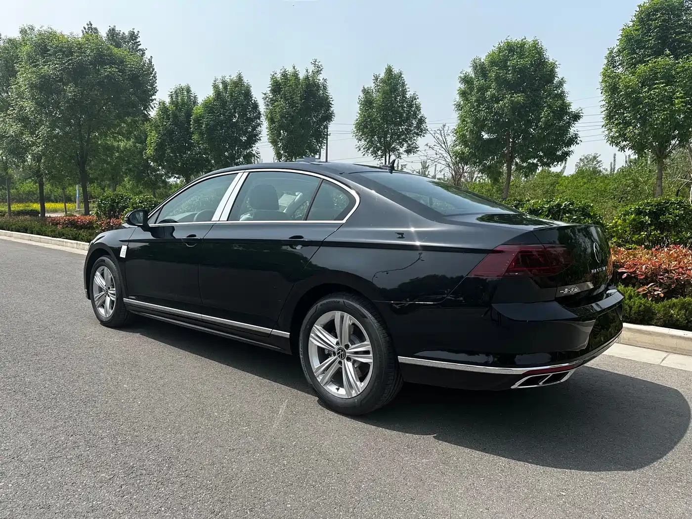 Volkswagen Magotan 2023 2 Million Units Commemorative Edition 280TSI DSG Comfort фото 5