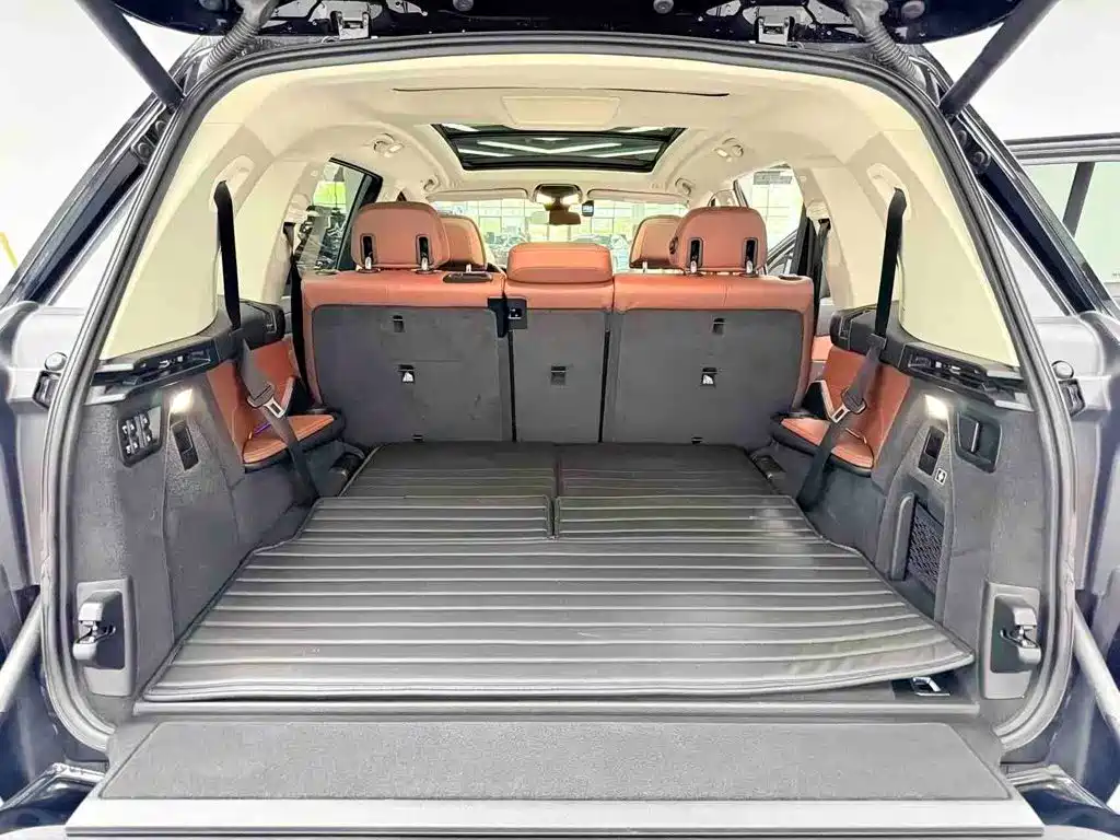 Фото 12 - BMW X7