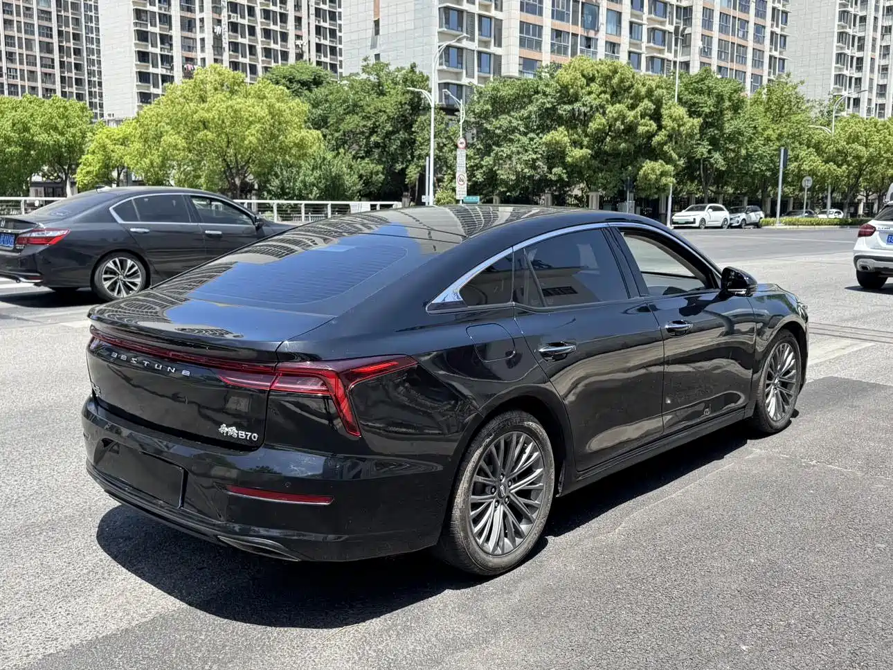 Besturn B70 2021 2021 1.5T Automatic Joy Edition