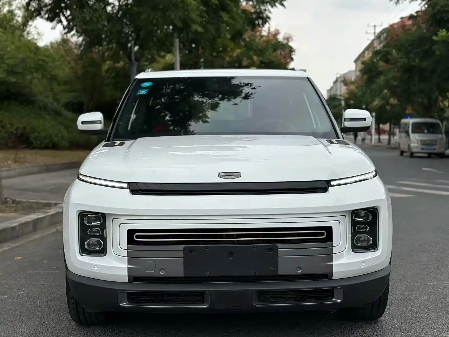 Фото 2 - Geely ICON