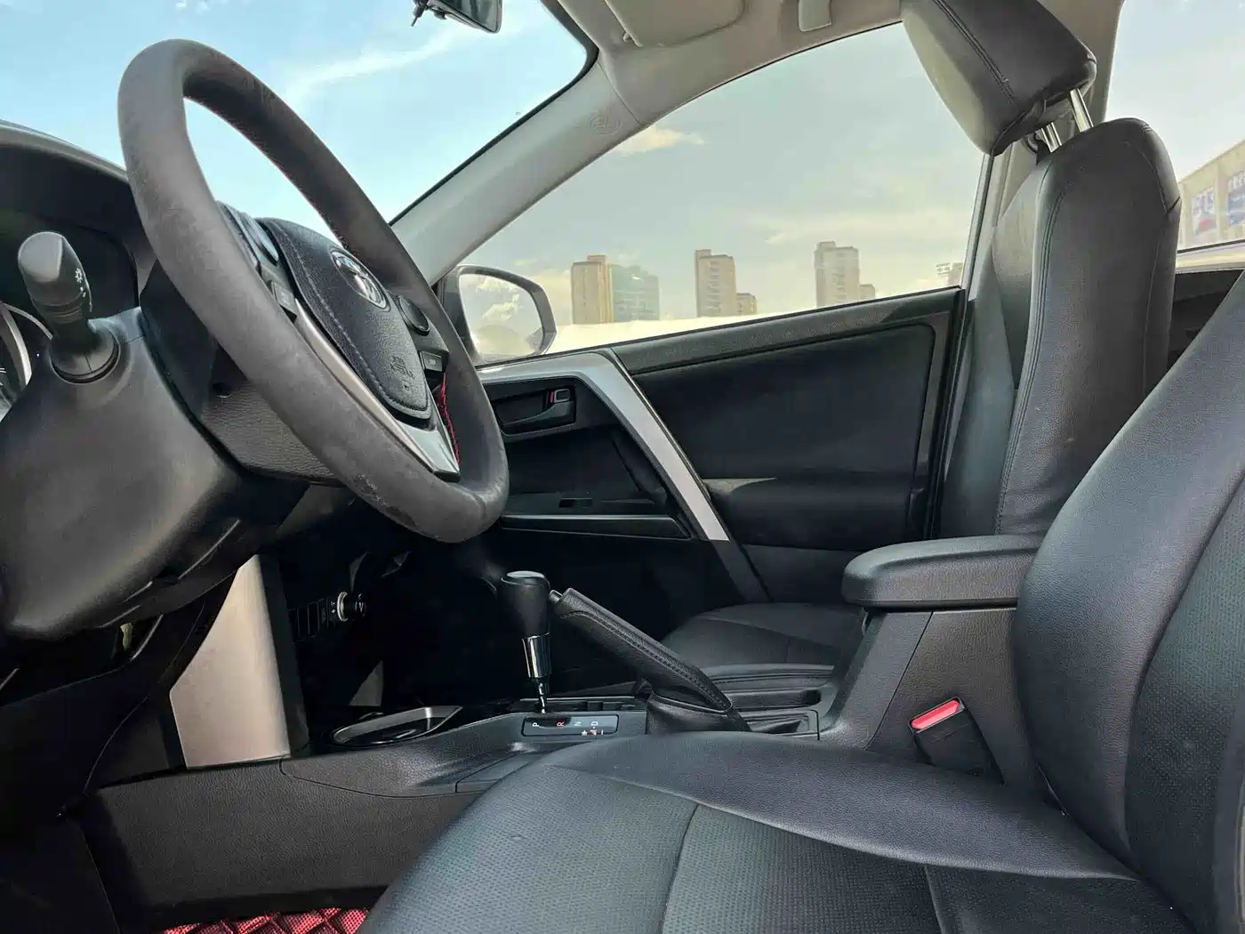 Toyota RAV4 Rongfang 2019 2.0L CVT 2WD Urban Edition China VI фото 4
