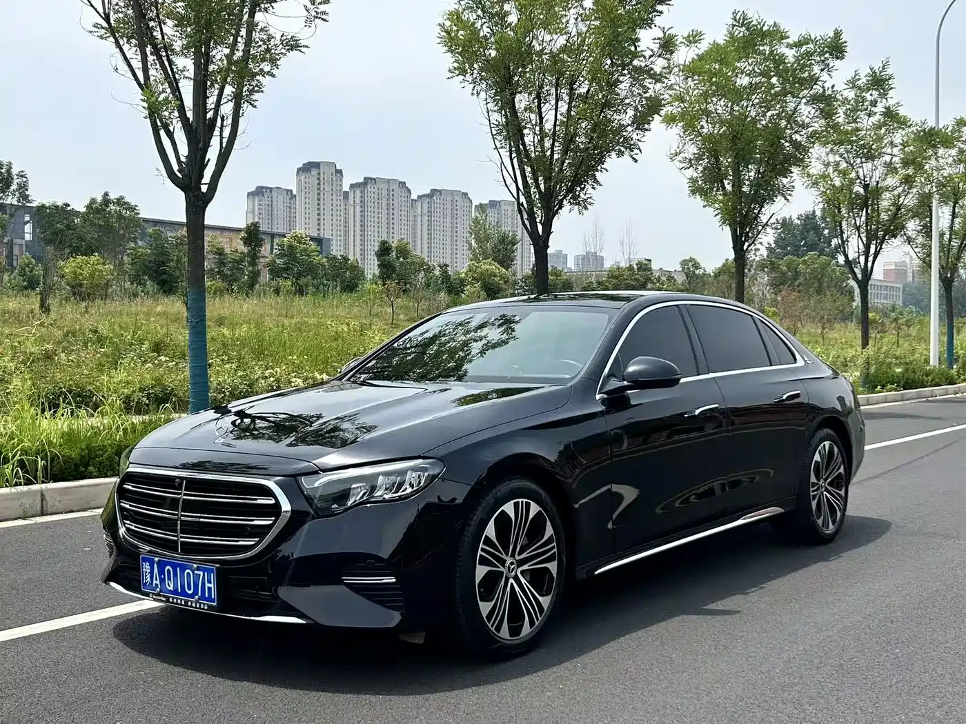 MERCEDES-BENZ E-CLASS