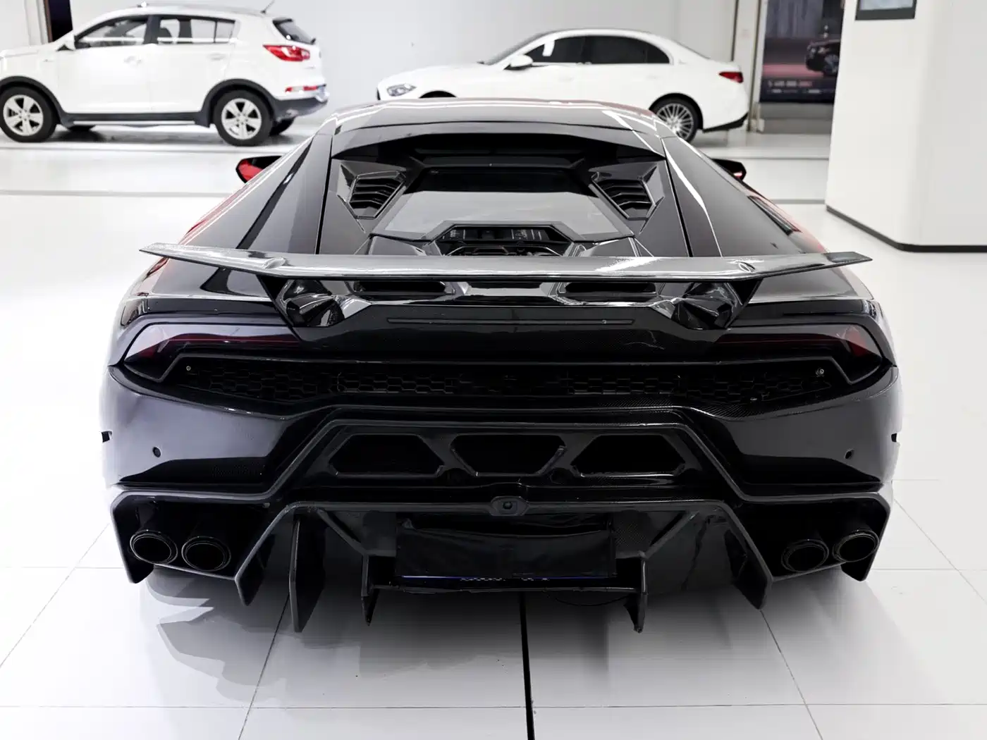 Фото 6 - Lamborghini Huracán