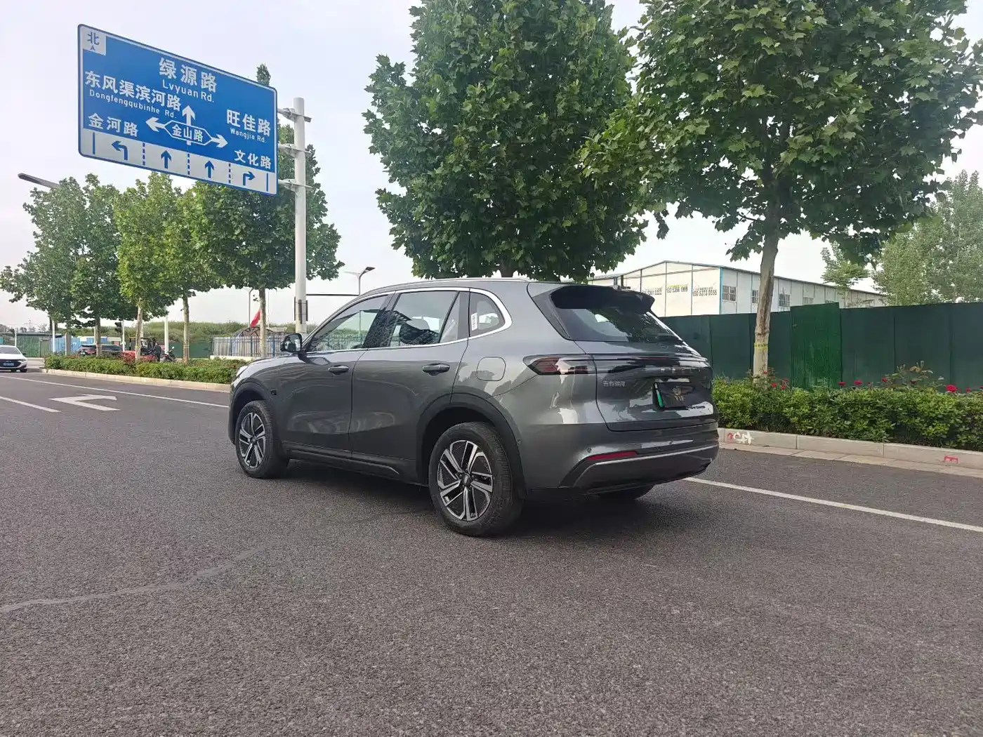 Geely Galaxy Galaxy Starship 7 EM-i 2026 Model 135km Pilot Edition фото 4