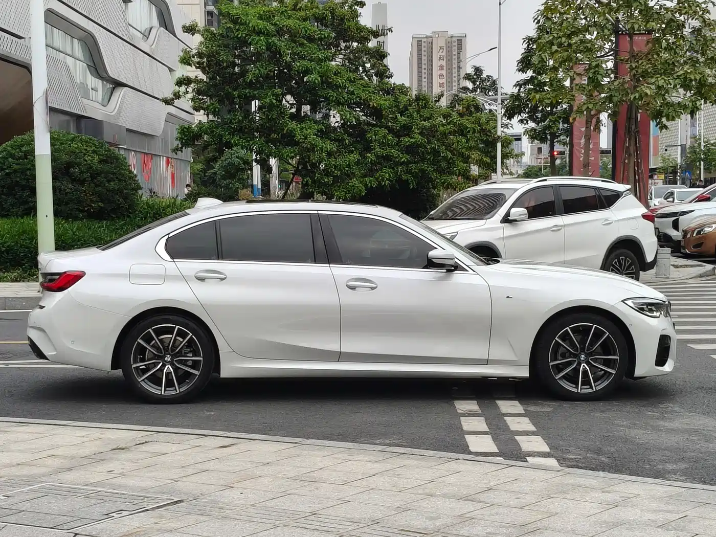 BMW 3 Series 2021 Facelift 325Li M Sport Package фото 10