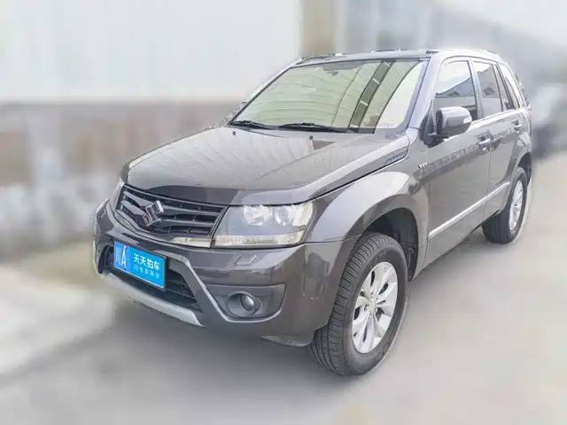  Suzuki Grand Vitara 2012 2.4L AT Premium Navigation 5-Door