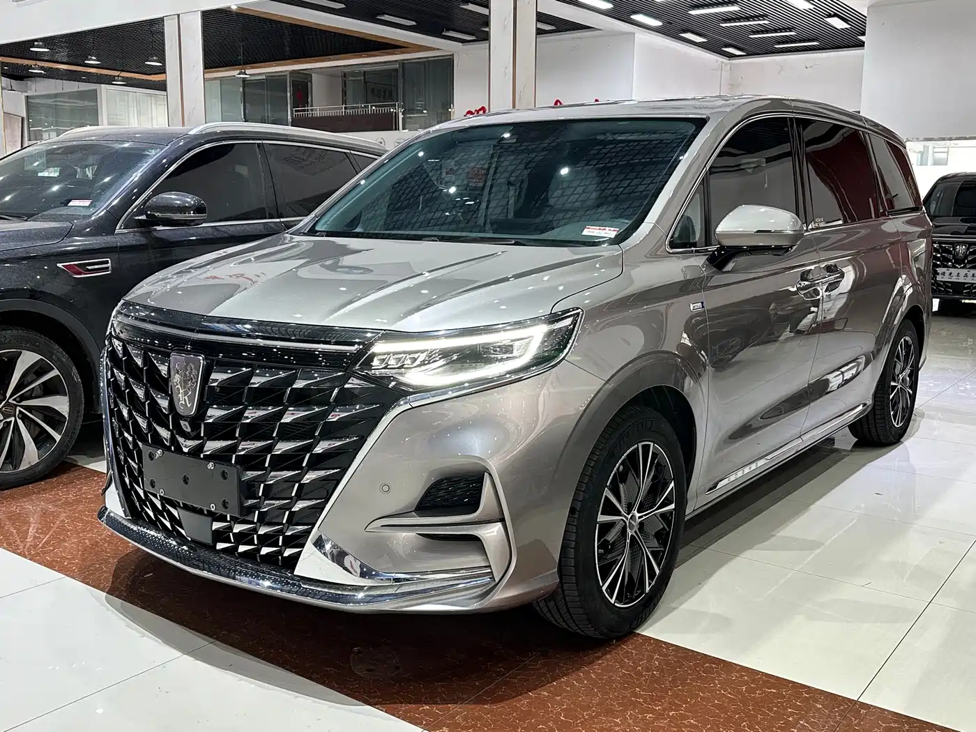 2024 Roewe iMAX8