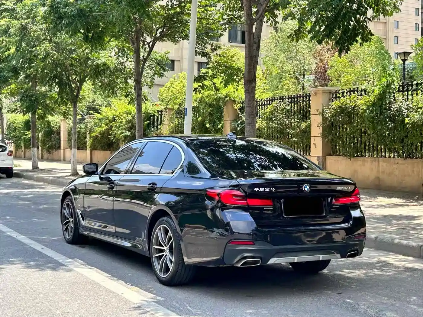 BMW 5 Series 2022 Facelift 525Li M Sport Package фото 4