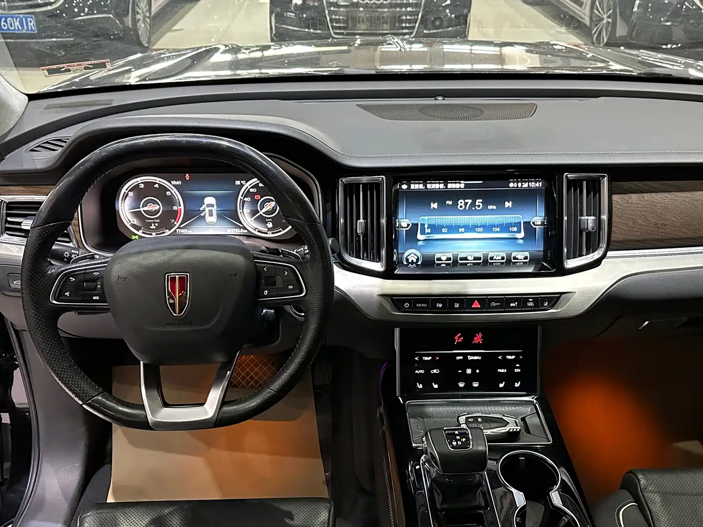 Фото 6 - Hongqi HS7