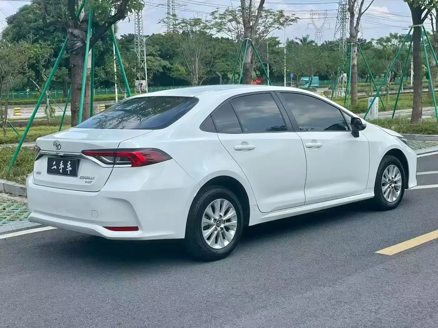 Toyota Corolla 2019 1.2T S-CVT GL Pioneer Edition фото 9