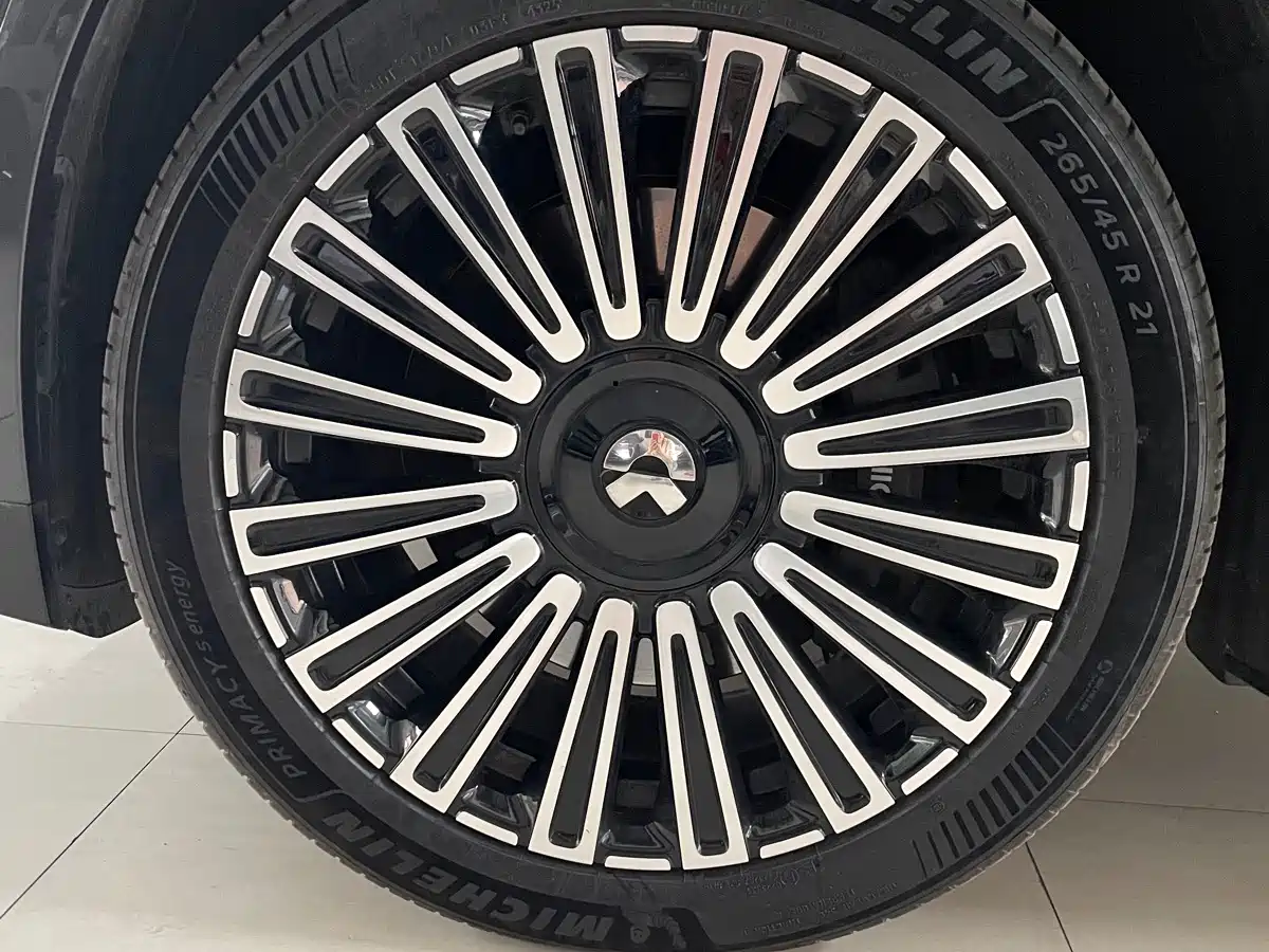 NIO ES8 2025 2025 Model 6-Seat Executive Luxury Edition