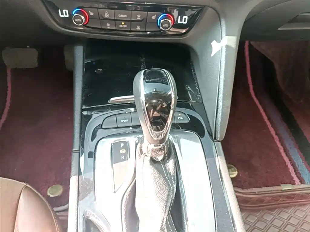 Buick Regal 2017 20T Elite Type фото 14