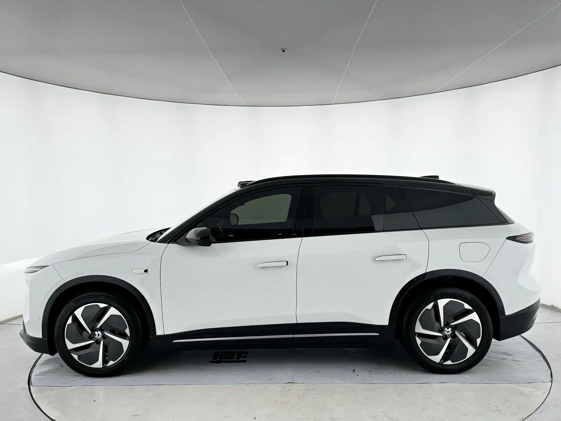 Фото 3 - NIO ES6