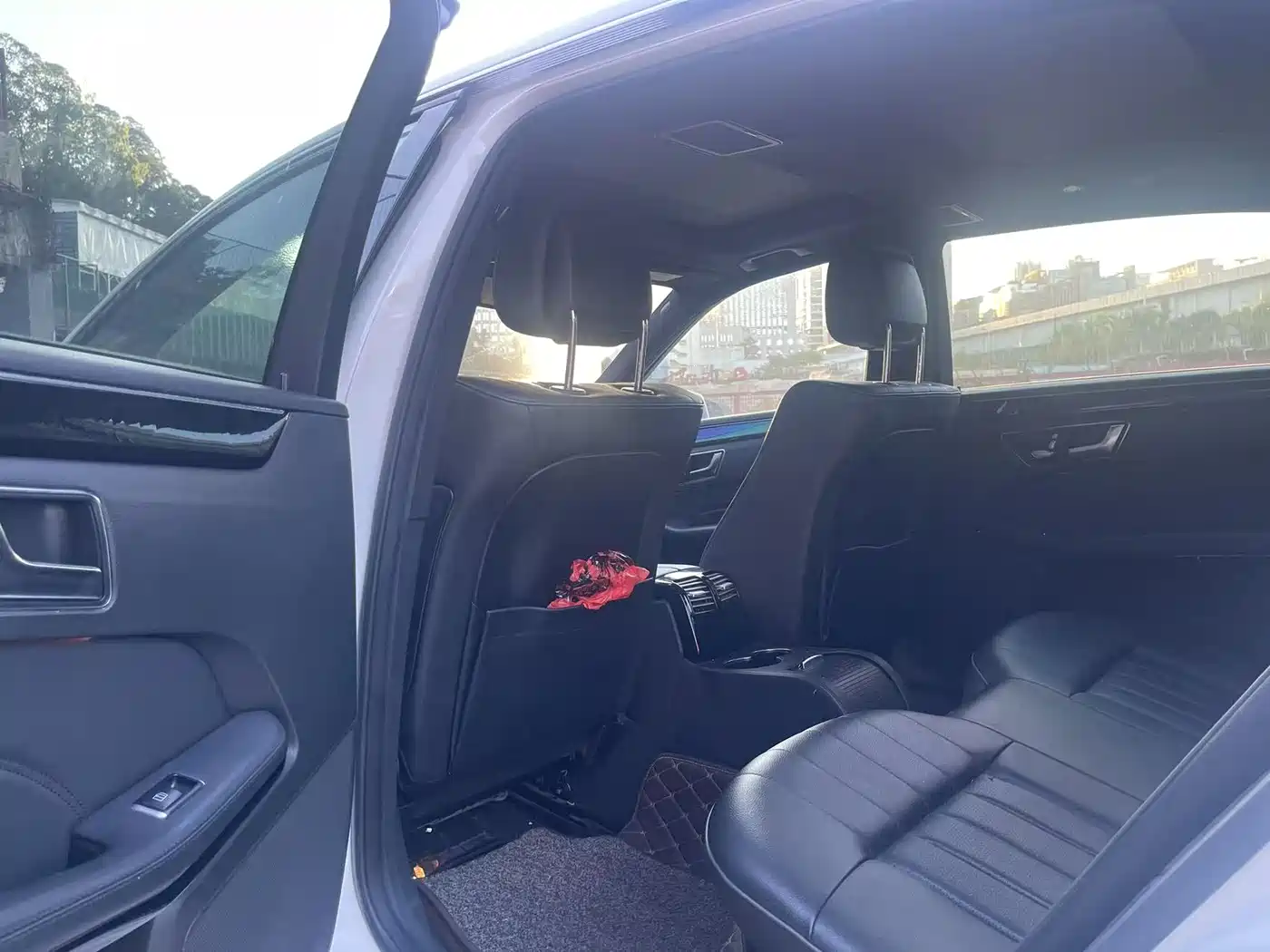 Mercedes-Benz E-Class 2015 Facelift E 260 L Sport фото 4