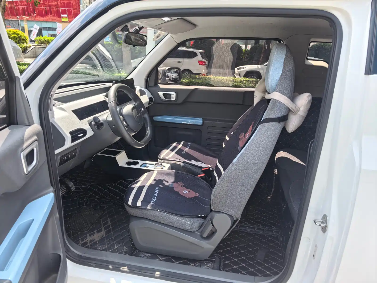 Photo 10 - Geely Galaxy Panda