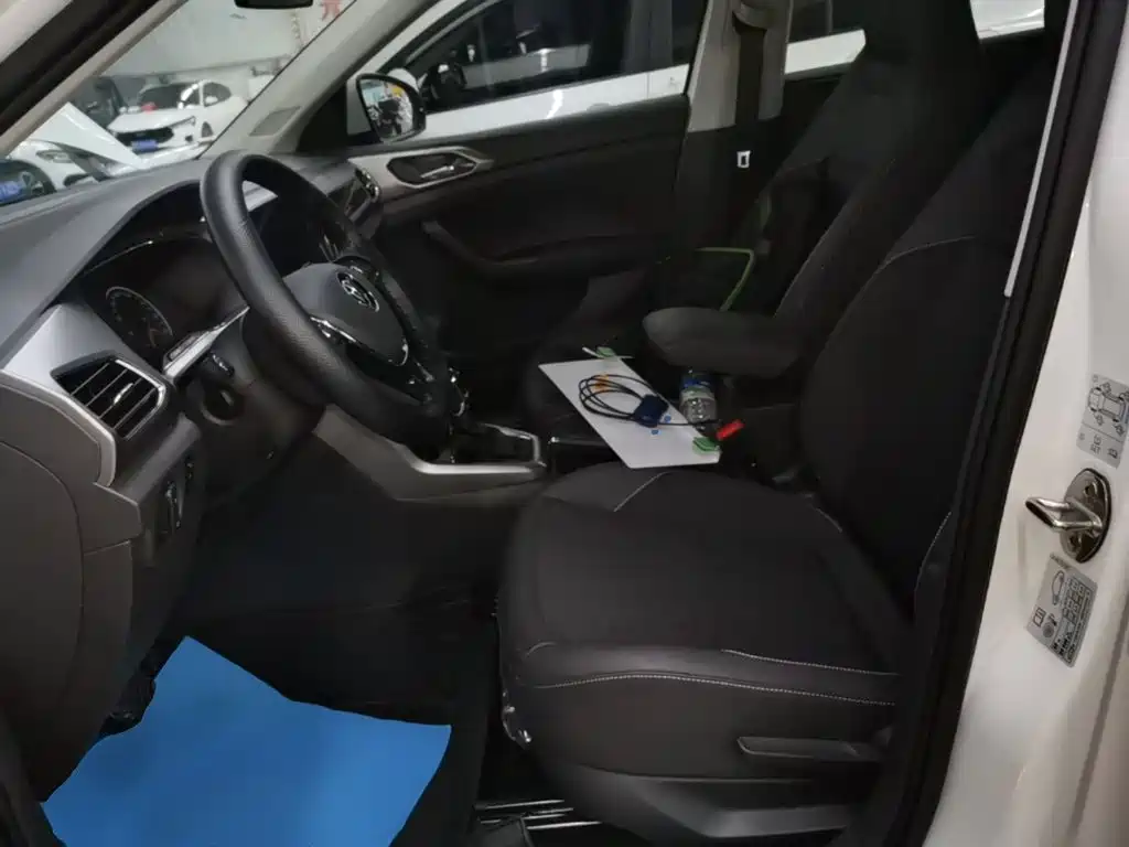 VOLKSWAGEN TU KAI