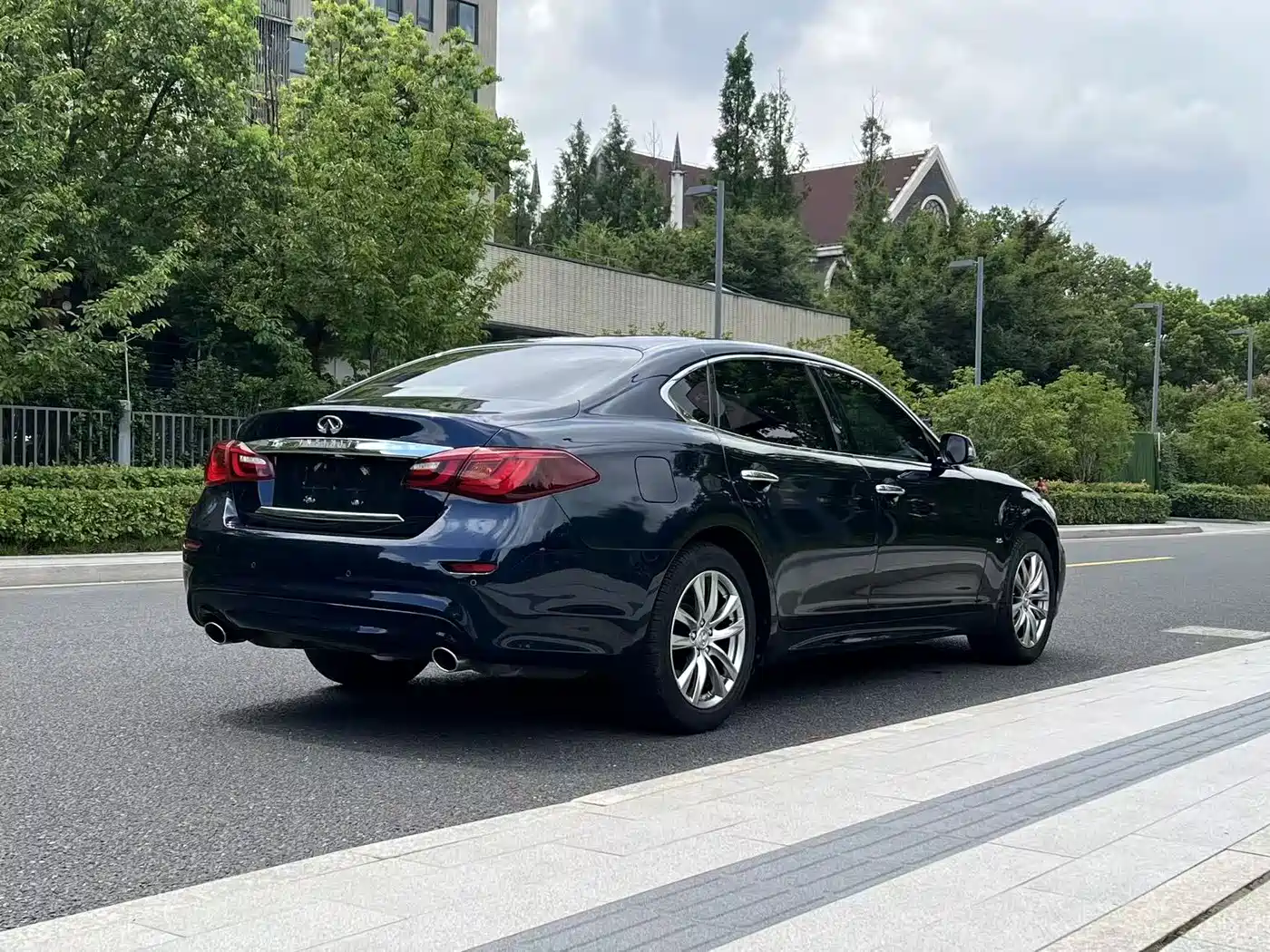 Infiniti Q70 2017 2017 Q70L 2.5L Elite Edition