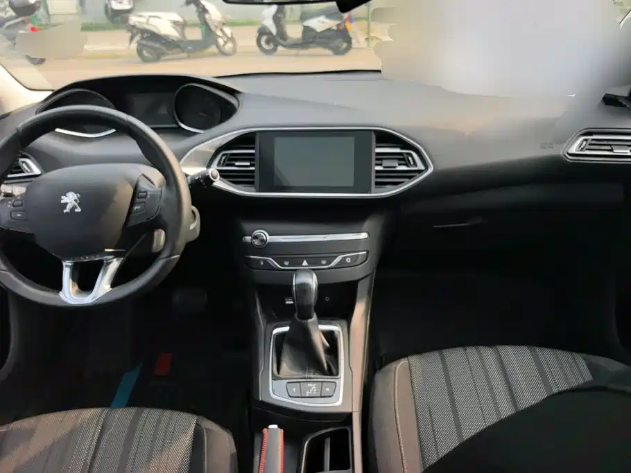 Peugeot 308S 2016 2015 1.2T Auto Dynamic Edition
