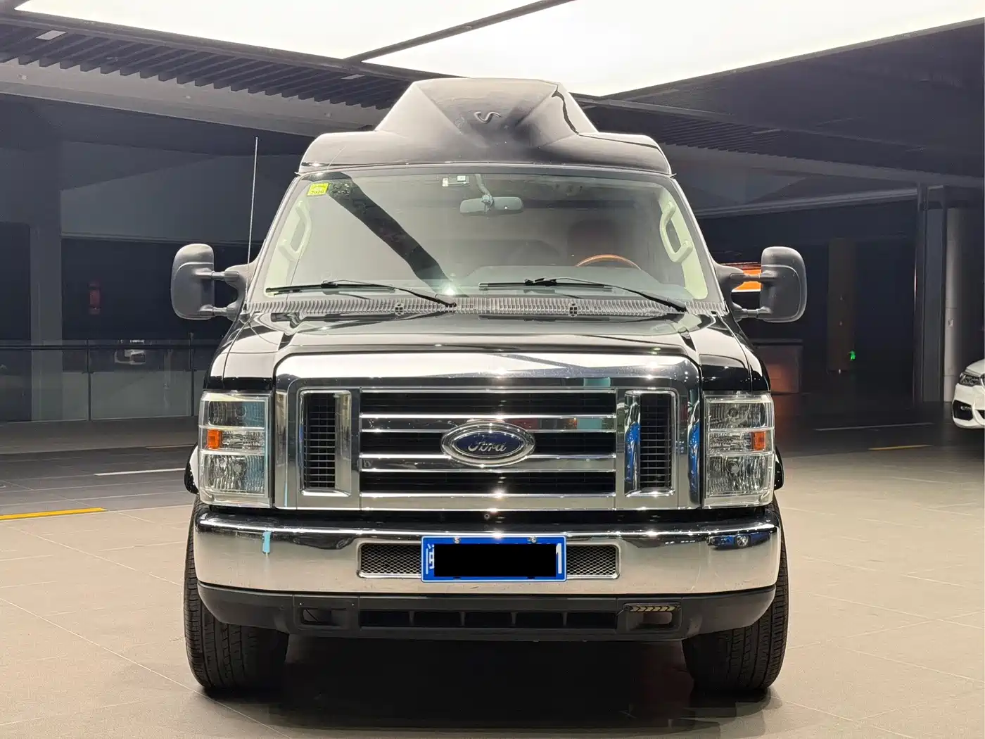 Ford E350 2011 2011 5.4L Platinum Edition