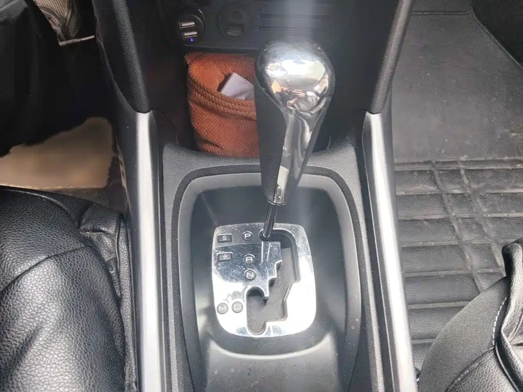 Peugeot 2008 2014 2014 1.6L Automatic Trend Edition