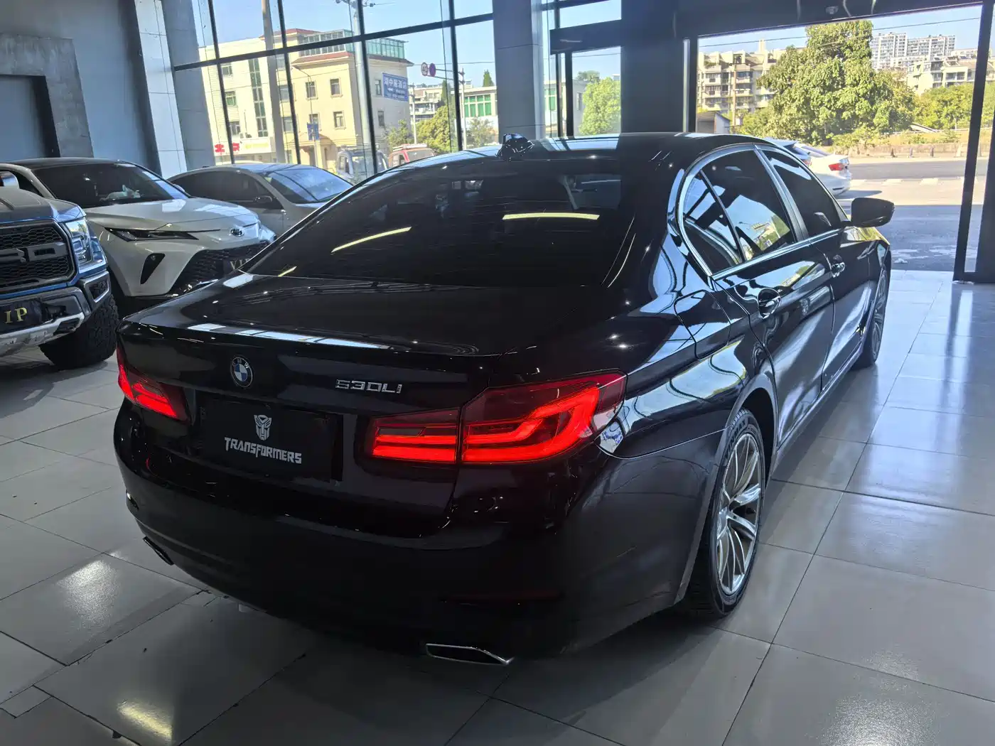 BMW 5 Series 2018 528Li Launch Special Edition фото 4