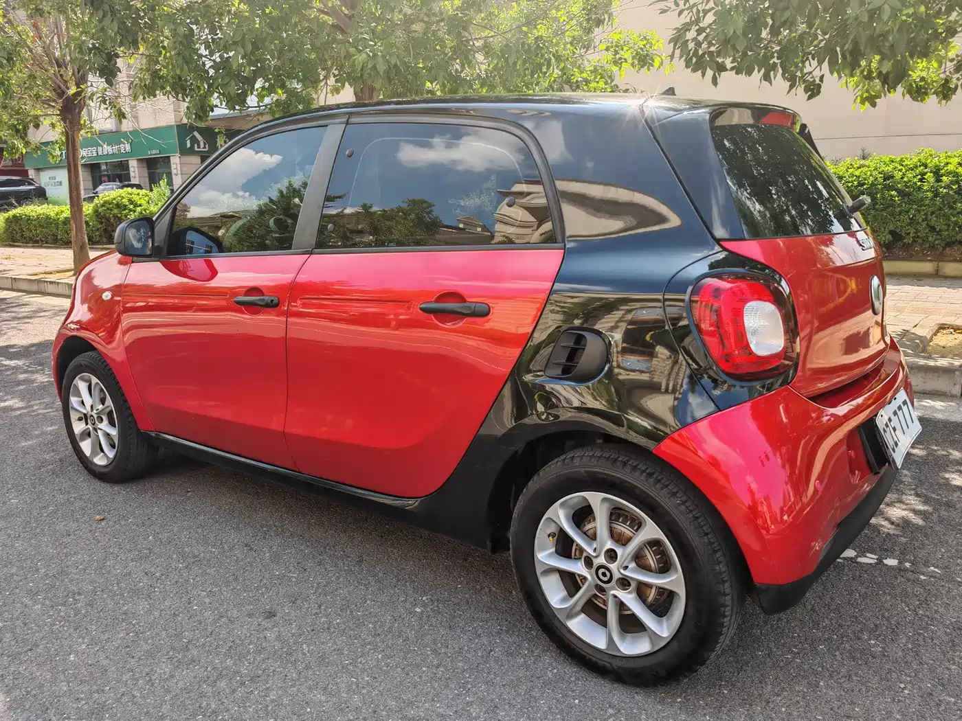 smart forfour 2019 2018 1.0L 52kW Agile Edition