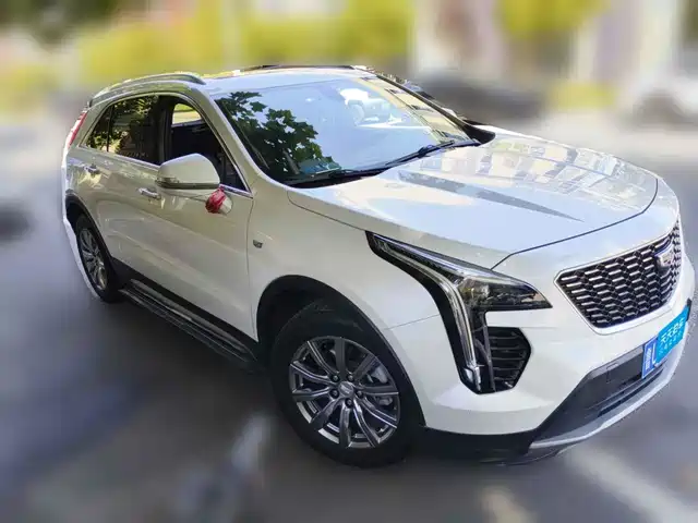 Cadillac XT4 2018 28T FWD Leading Edition — фото 3