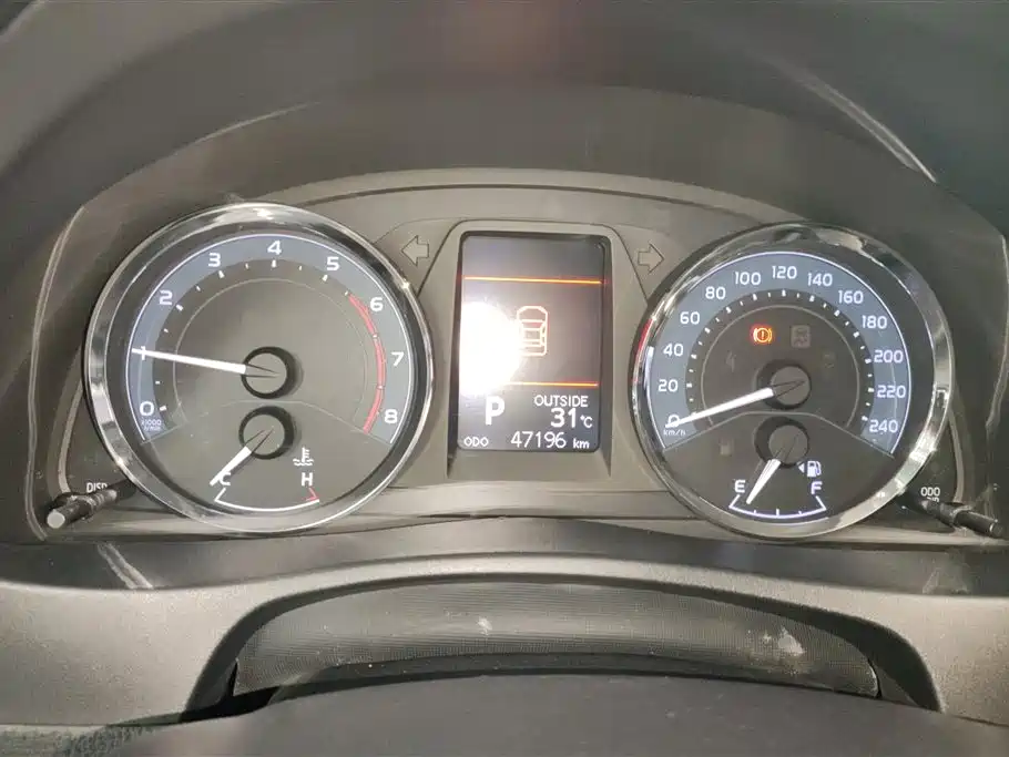 Toyota Corolla 2017 Facelift 1.2T S-CVT GL-i фото 14