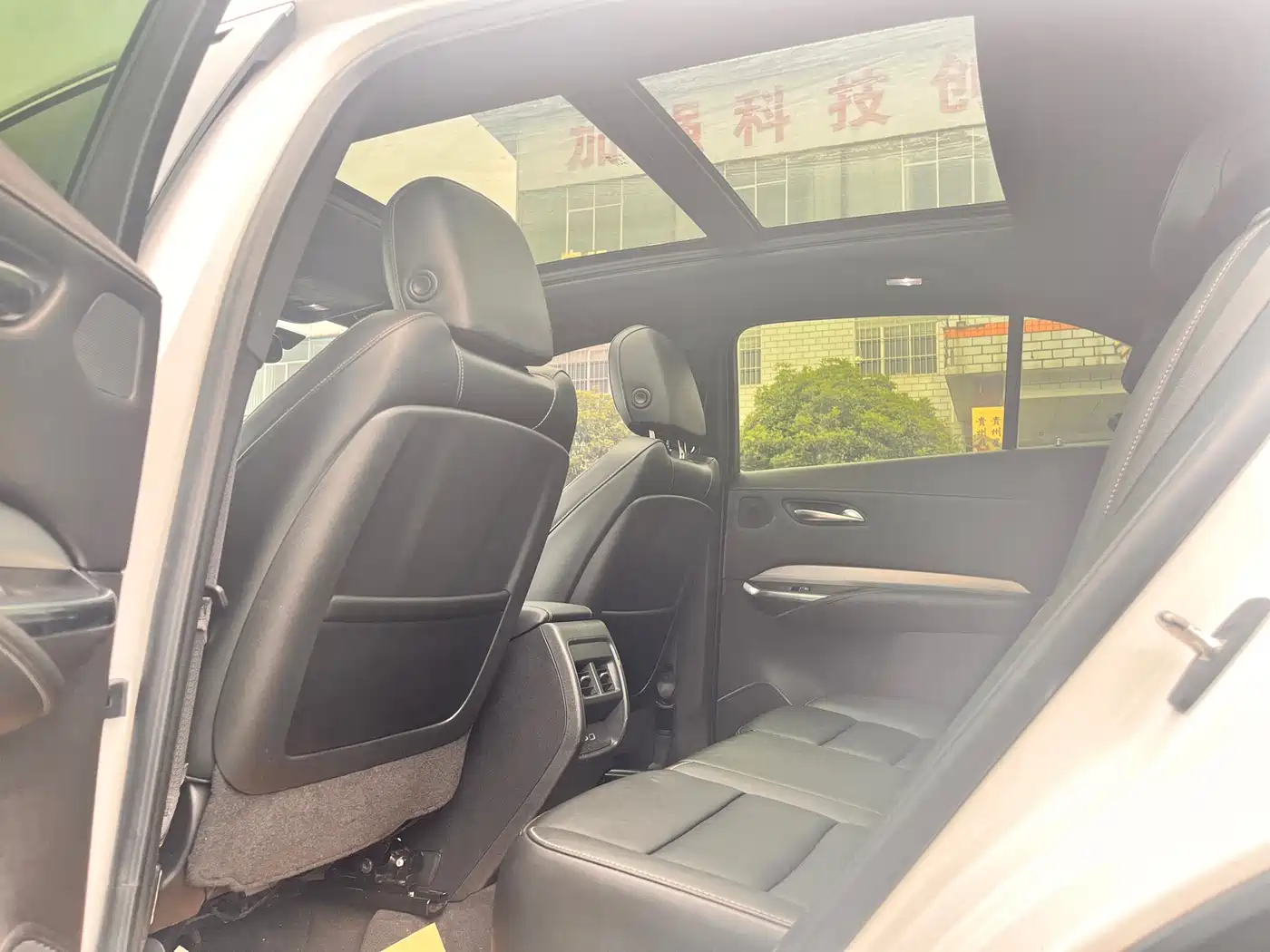 Cadillac XT4 2018 28T FWD Leading Edition фото 6