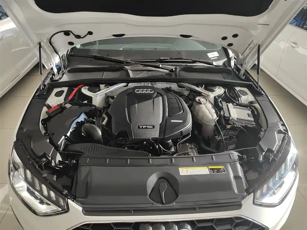 Audi A4L 2020 40 TFSI Fashion Dynamic Edition фото 10