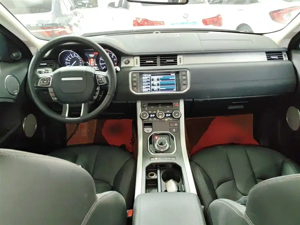 Land Rover Range Rover Evoque 2015 2.0T 5-Door Intelligent Edition фото 12