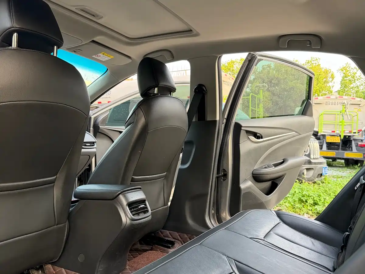Buick Excelle 2018 18T Automatic Elite фото 12
