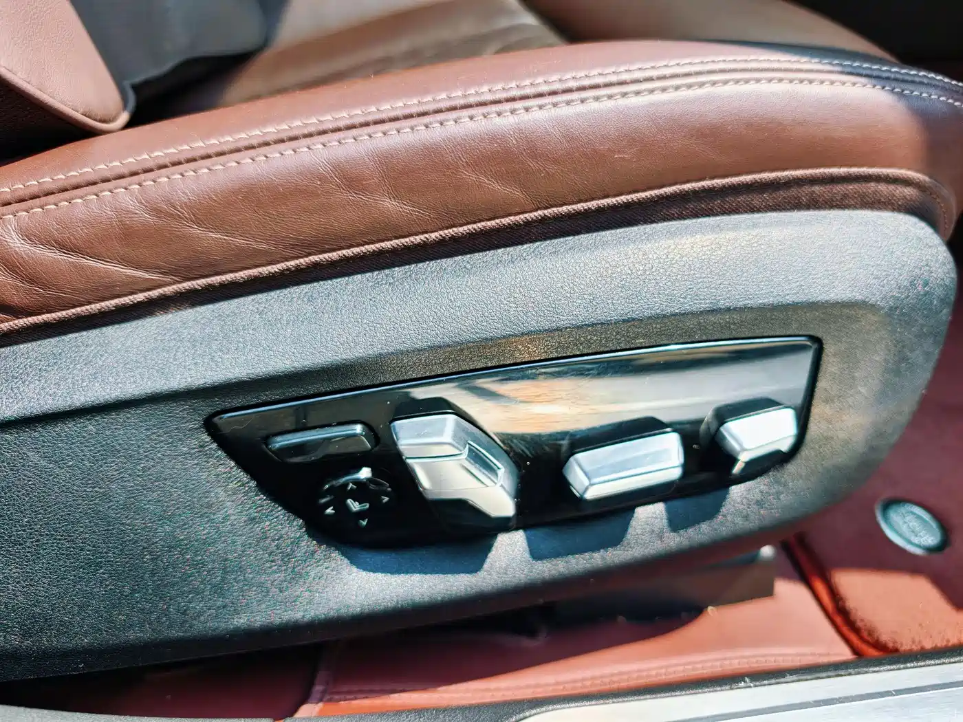 Photo 20 - BMW 7 Series