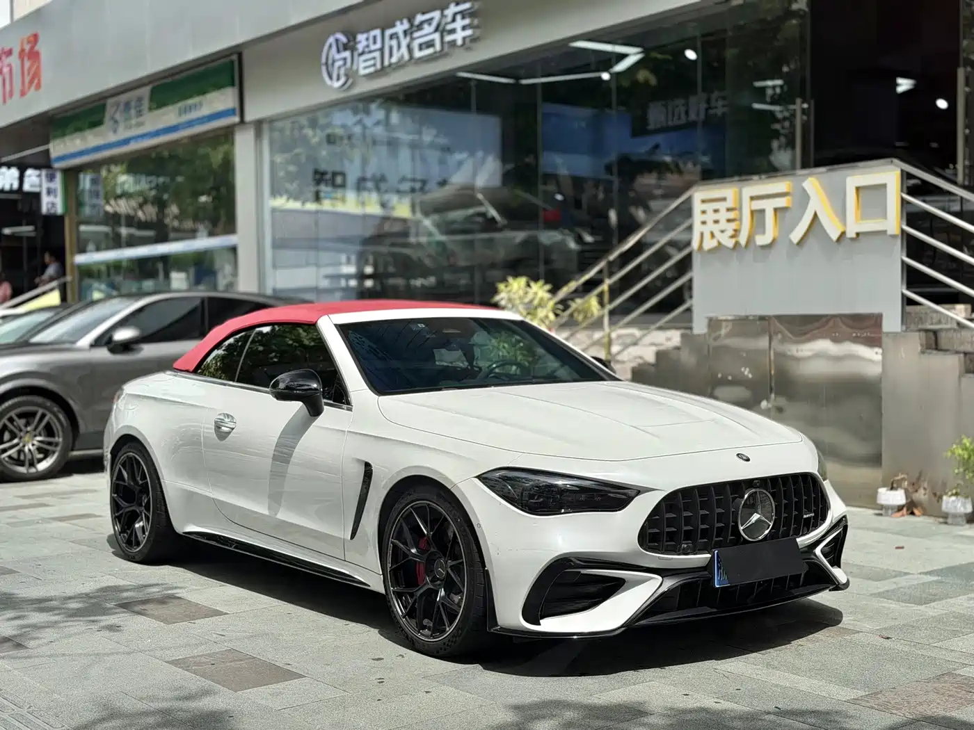 Mercedes-Benz Mercedes-AMG CLE 2025 2024 AMG CLE 53 4MATIC+ Cabriolet