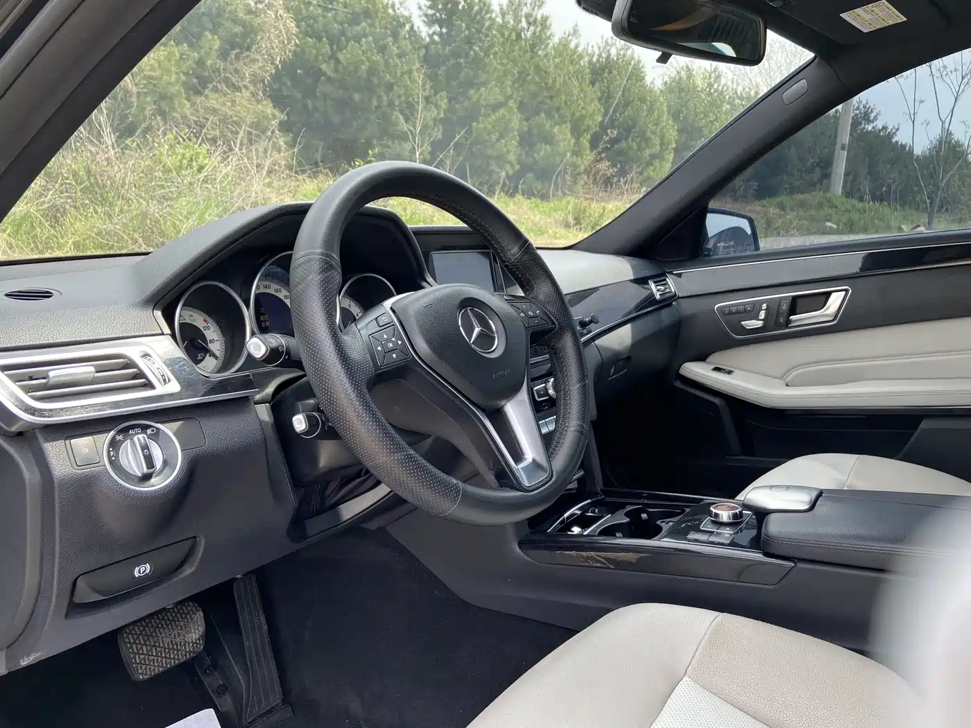 Mercedes-Benz E-Class 2014 Facelift E 260 L Sport фото 4