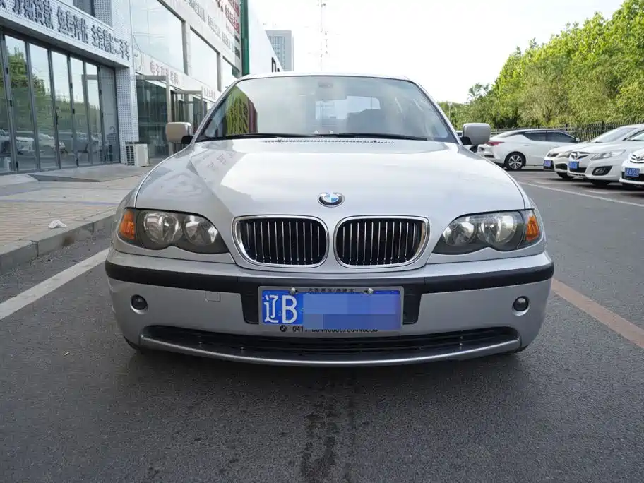 Фото 2 - BMW 3 Series