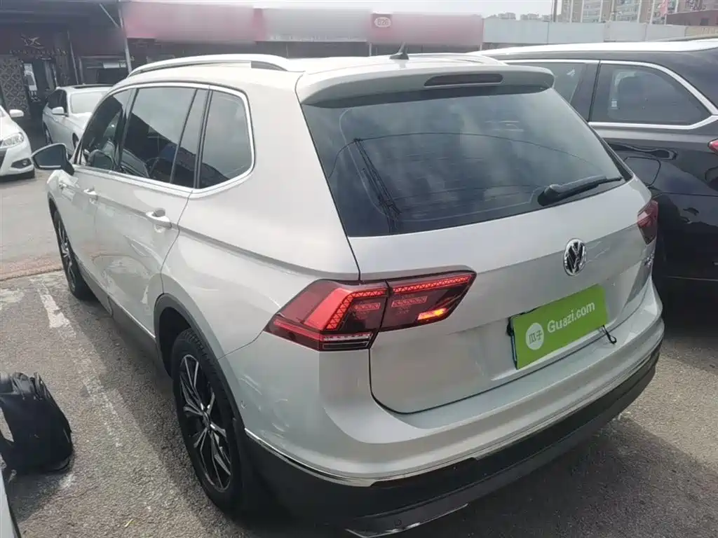 Volkswagen Tiguan L 2018 380TSI Automatic AWD Flagship Edition фото 5
