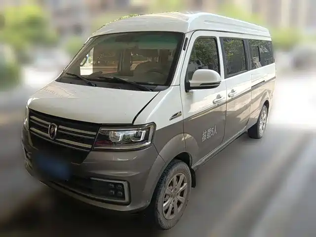  Jinbei New Hiace S 2023 1.5L Fortune Bus 5/6/7-seater Central AC Version SWC15M