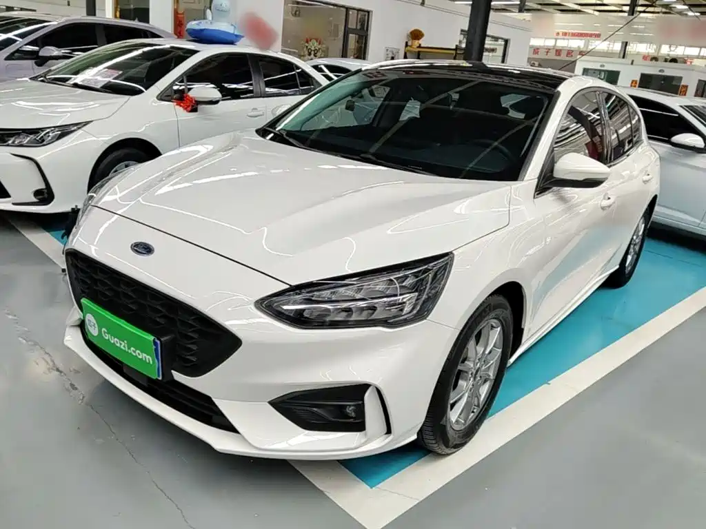 Ford Focus 2021 Hatchback EcoBoost 180 Auto Trend