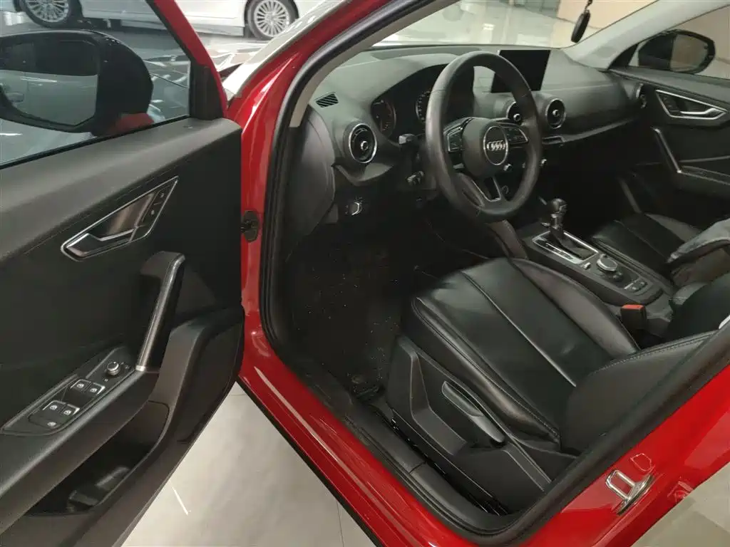 Audi Q2L 2018 35 TFSI Launch Exclusive Edition China V фото 13