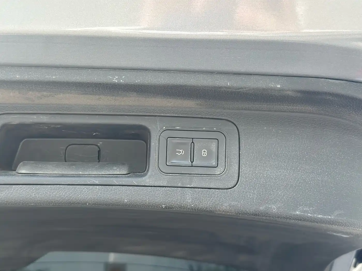 BYD Song PLUS PHEV 2023 Champion Edition DM-i 110KM Flagship фото 12