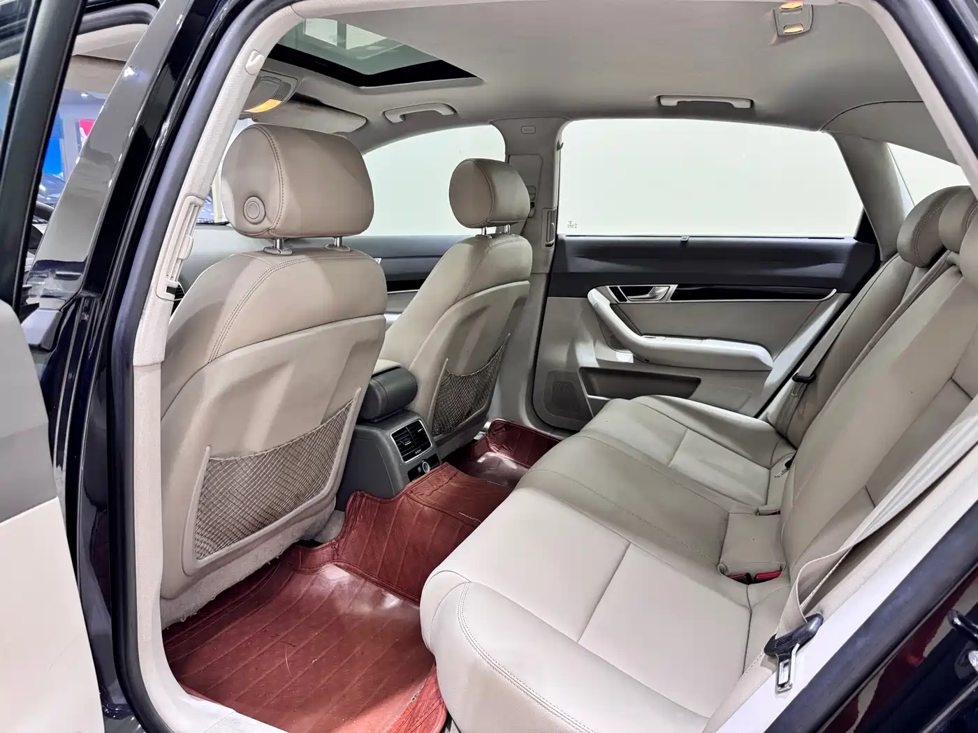 Audi A6L 2011 2.0 TFSI Automatic Comfort фото 10