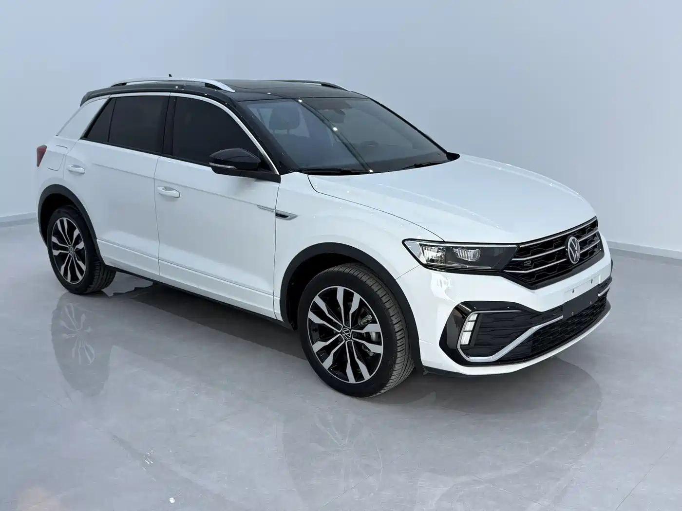 VOLKSWAGEN T ROC EXPLORING SONGS